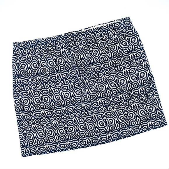 J. CREW • Skirt with Pockets - Picture 3 of 3